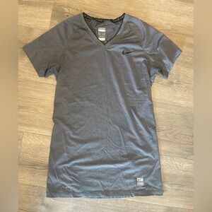NikePro women’s small gray top